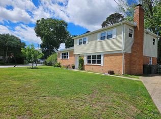 6 Azalea Dr, Hampton, VA 23669