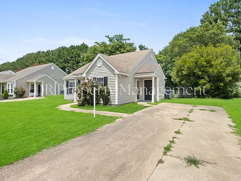 4708 Periwinkle Pl — Photo 2