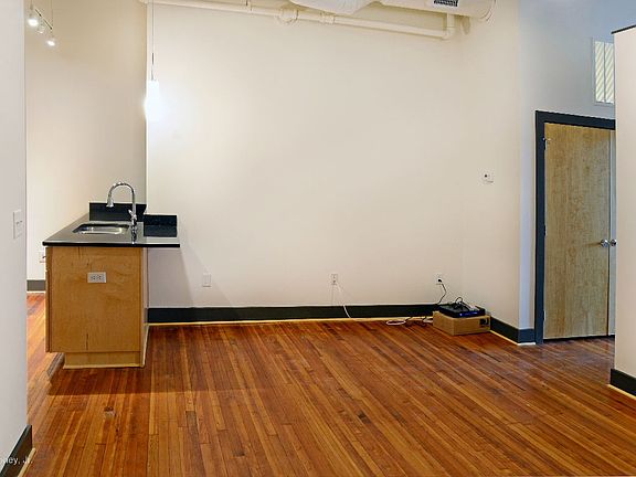 4th image of 132 N Sycamore St APT 407