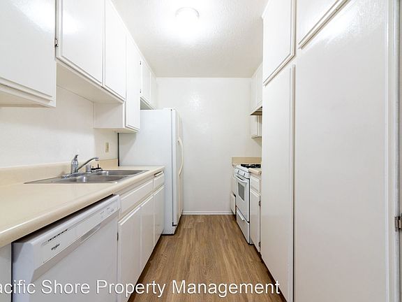 5th image of 3608 Vinton Ave #4