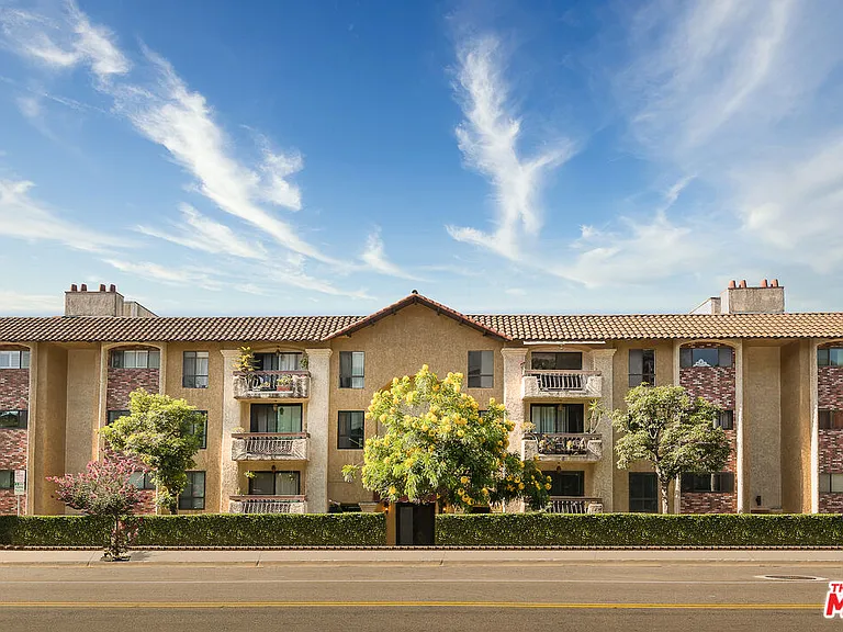 1750 Camino Palmero St #538 — Photo 12