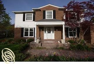 2nd image of 6828 Cottonwood Knl