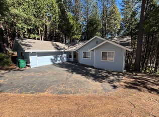 5123 Rainbow Trl, Pollock Pines, CA 95726