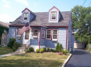 404 N Central Ave, Highwood, IL