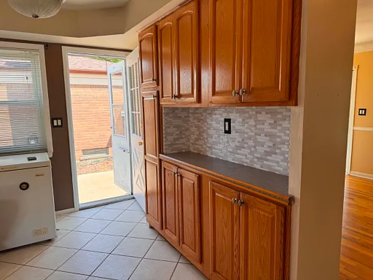 32345 Hawthorne Dr — Photo 27