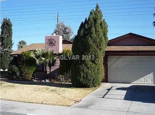 2nd image of 3892 Vista Largo Dr