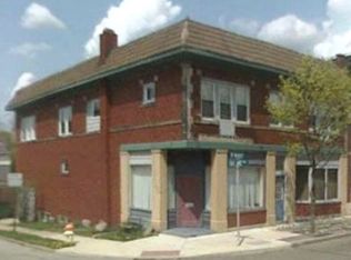 976 N Main St, Akron, OH 44310