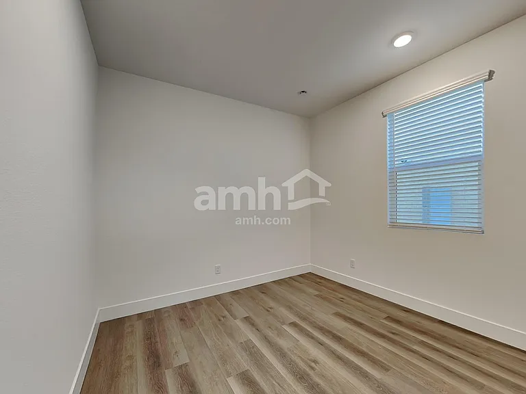 9130 Fiesta Impatiens Ct — Photo 13