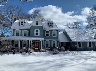 3 Oxford Rd, Hudson, OH 44236