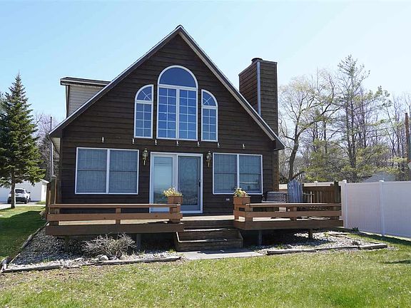 3rd image of 318 Burrill Dr