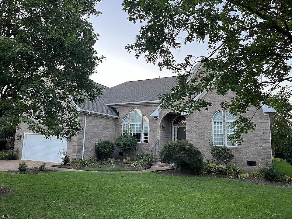 1st image of 1913 Lancing Crest Ln