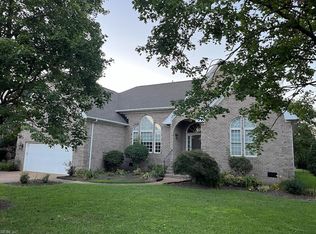 1913 Lancing Crest Ln, Chesapeake, VA 23323