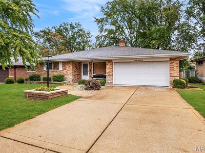 725 Buckley Rd, Saint Louis, MO, 63125