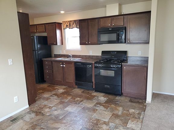 3rd image of 11400 Boyne Blvd #211