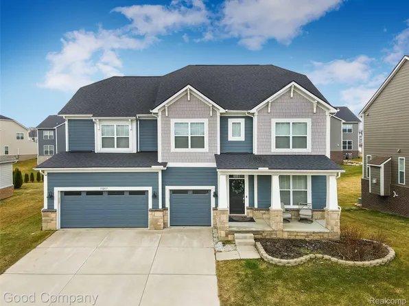 53217 Bay Laurel Ln, South Lyon, MI 48178