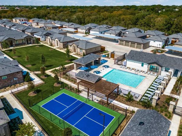 3950 Dechman Dr #4014