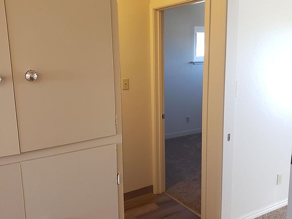 5th image of 940 Ohio St APT B