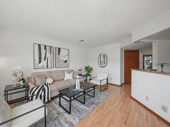 118 Creekside Ct, El Sobrante, CA 94803
