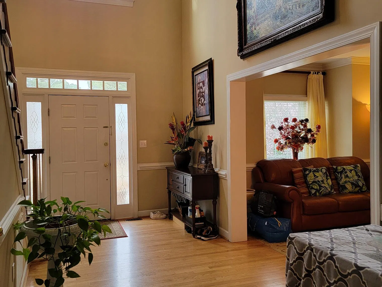 5 bed, 3.5 bath, 3237 sqft, $2,968 — Photo 3