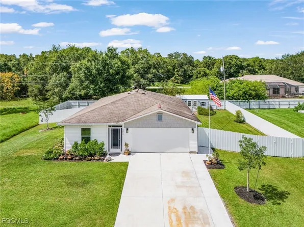 6073 Latimer Ave, Fort Myers, FL 33905