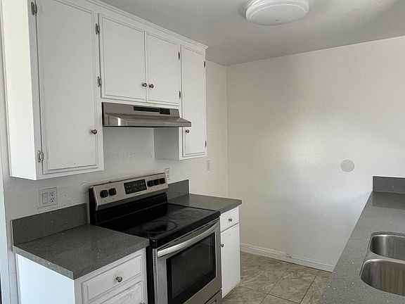 3rd image of 215 N Belmont St APT 208
