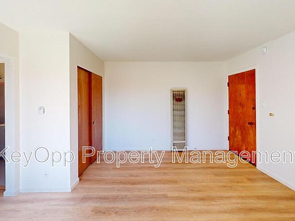 5th image of 465 10th Ave APT 6