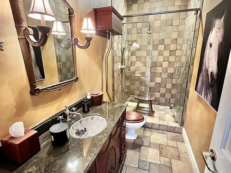 2050 Windsock Way — Photo 33