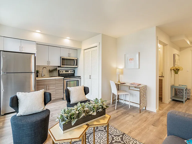 Reverie on Beacon Hill! Modern city living! — Photo 34