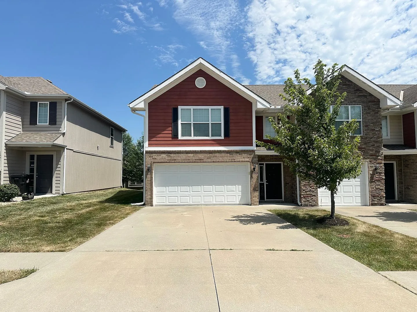 Sallee REI Greystone 4 plex 1517 - 1523 Erin — Photo 1