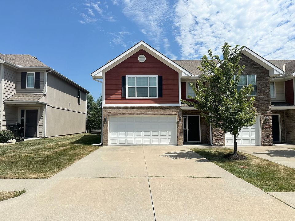 1st image of 1517 NE Erin Ct #1523