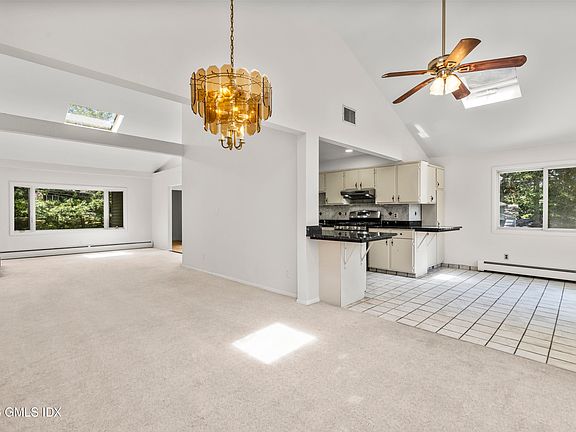 4th image of 28 Gregory Rd