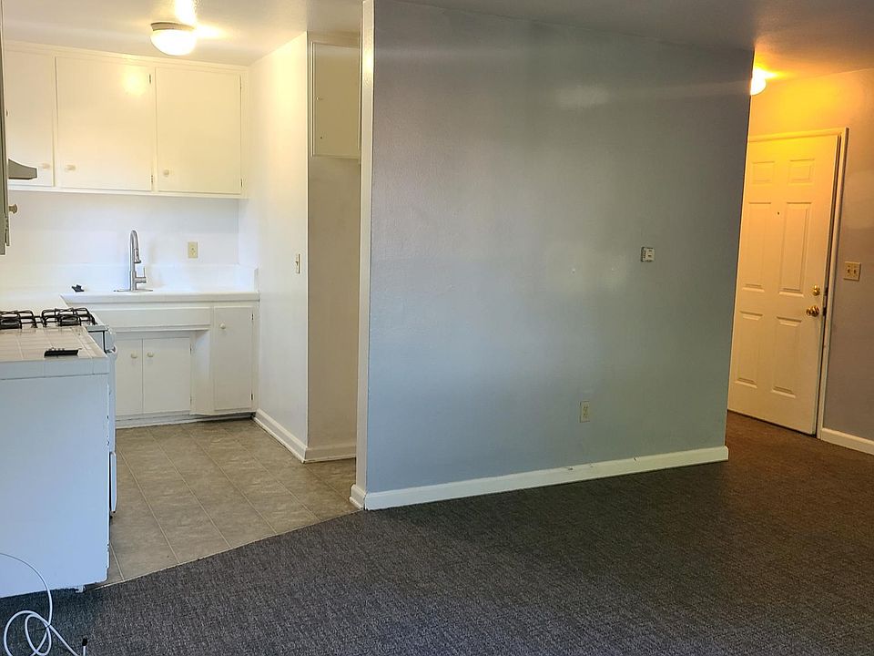 1st image of 21431 Valerio St #5