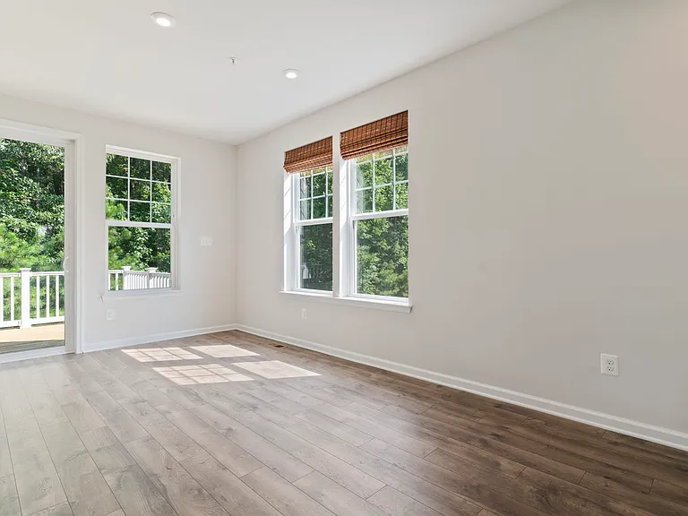 44042 Eucalyptus Way — Photo 3