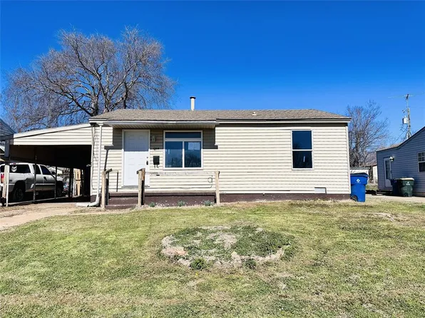 1214 W California Ave, Chickasha, OK 73018