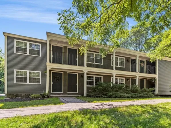 93 Henry Law Ave, Dover, NH