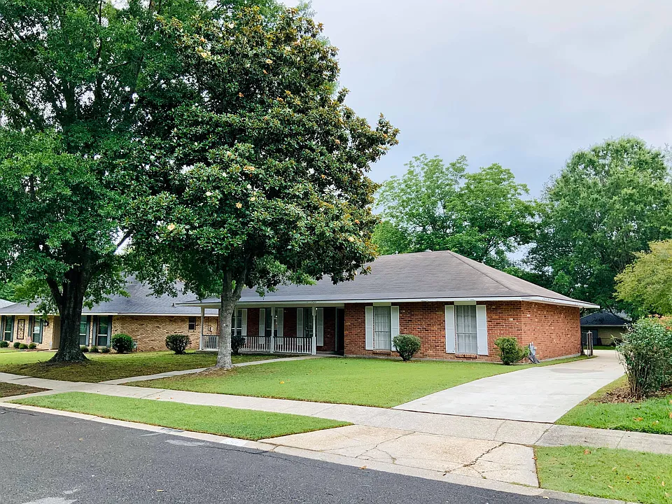 1523 Shawn Dr