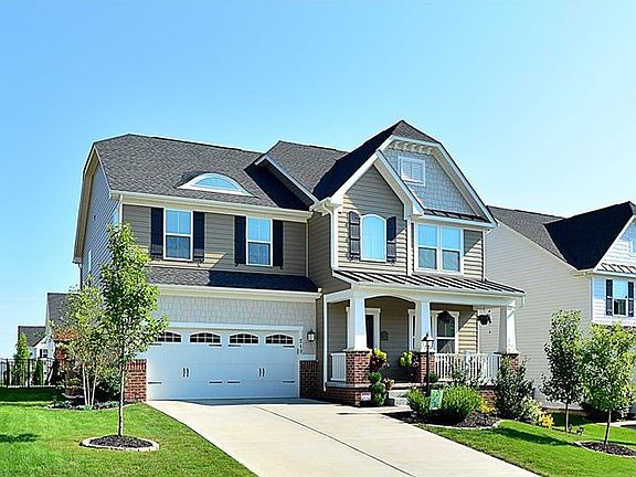 2nd image of 210 Shadow Rock Ln