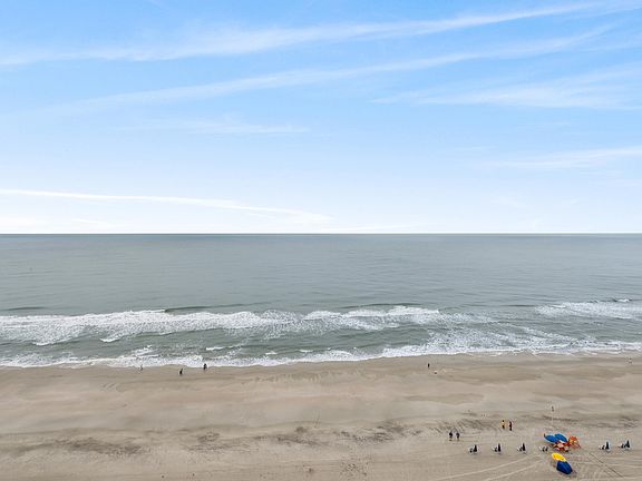 3rd image of 2201 S Ocean Blvd. #1504