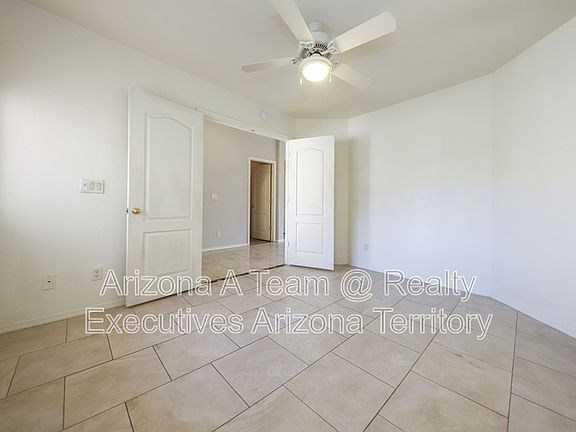 4th image of 3067 S Beck Dr
