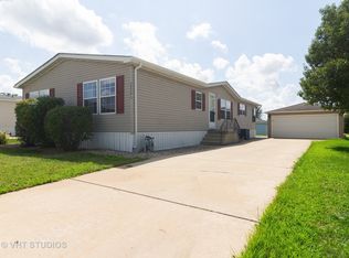 22706 S Beverly Ln, Frankfort, IL 60423