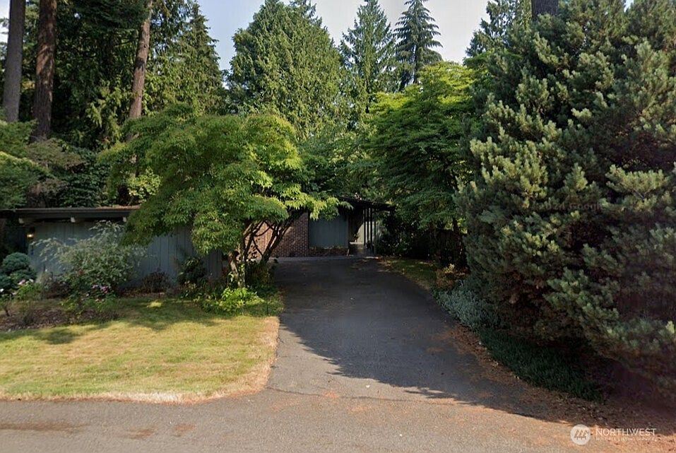 1st image of 10624 Woodhaven Lane
