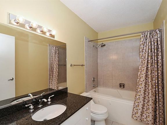 5th image of 512 N McClurg Ct APT 2401