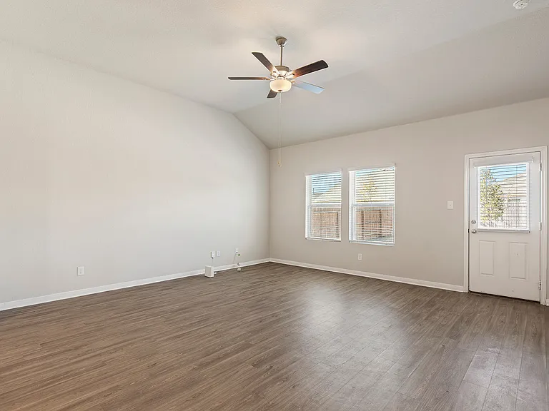 5103 Topaz Bnd — Photo 10