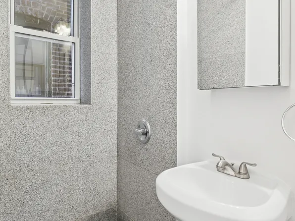 119 Christopher Street image 8 of 21