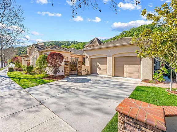 3rd image of 7071 Eagle Ridge Dr