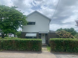 852 Lincoln St, Dickson City, PA
