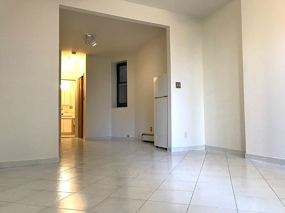 4th image of 1366 York Ave APT 4A
