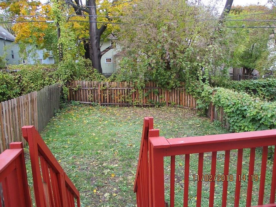 2nd image of 238 Emerson St