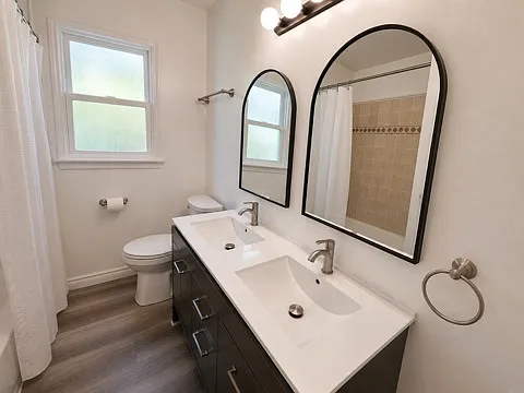 22647 Clarendon St — Photo 18