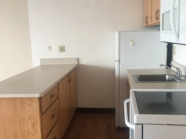 2477 Virginia St #204 — Photo 3